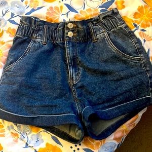 SO Brand High Rise Jean Mom Shorts - Size 7/28